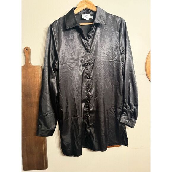 Princess Polly Black Satin Button Down Shirt Size 6 - Picture 1 of 6